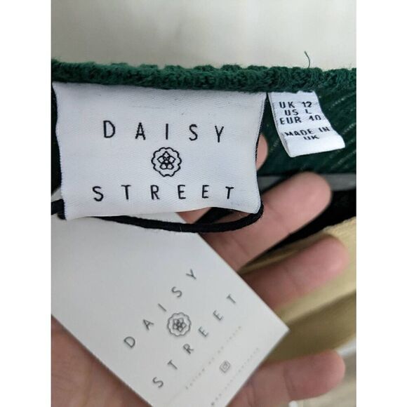 Daisy Street Color Blocked Button Up Top - Picture 3 of 7